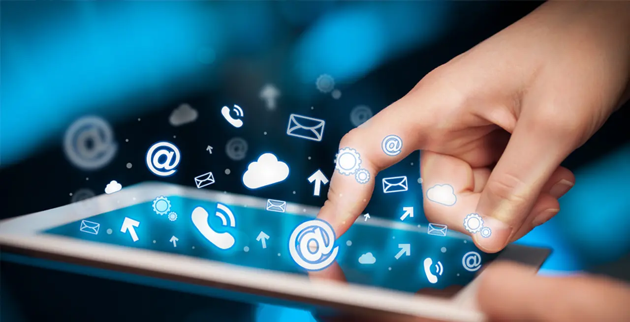 Qué carreras universitarias estudiar para trabajar en redes sociales?
