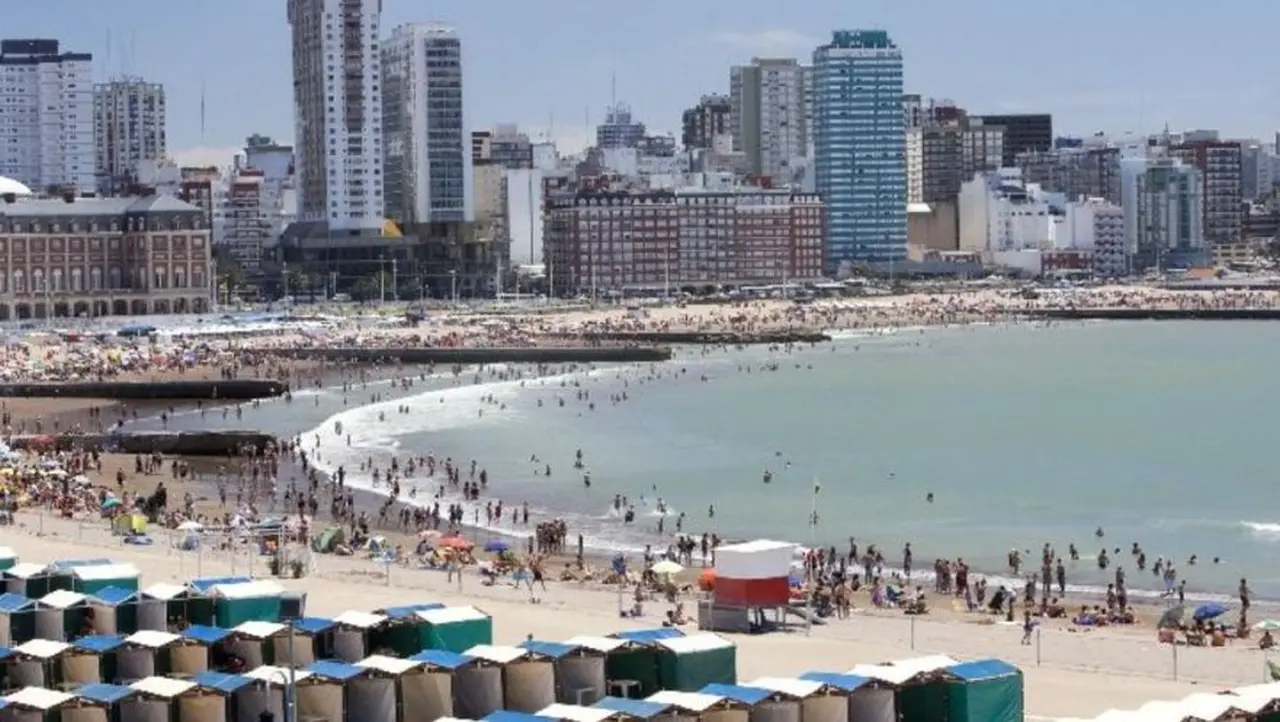 Tras el "súper cepo" al dólar, casi el 60% de los argentinos realizarán turismo en el país