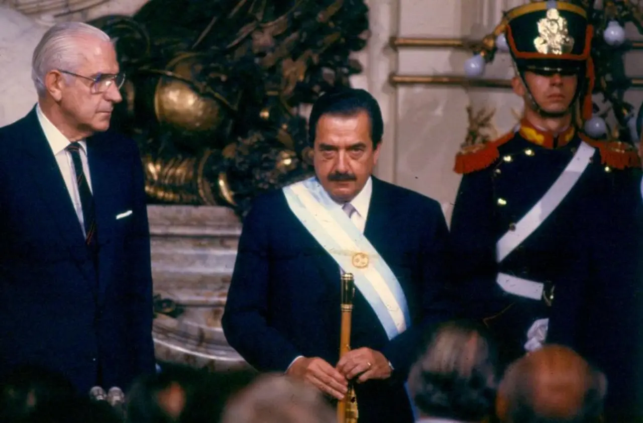 Se cumplen 40 años del regreso de la democracia a la Argentina de la mano de Raúl Alfonsín