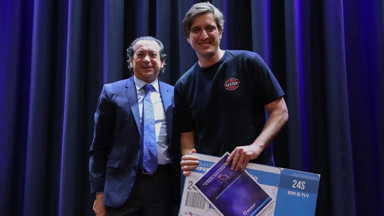 Un santafesino fue elegido Emprendedor del Año por su startup de movilidad