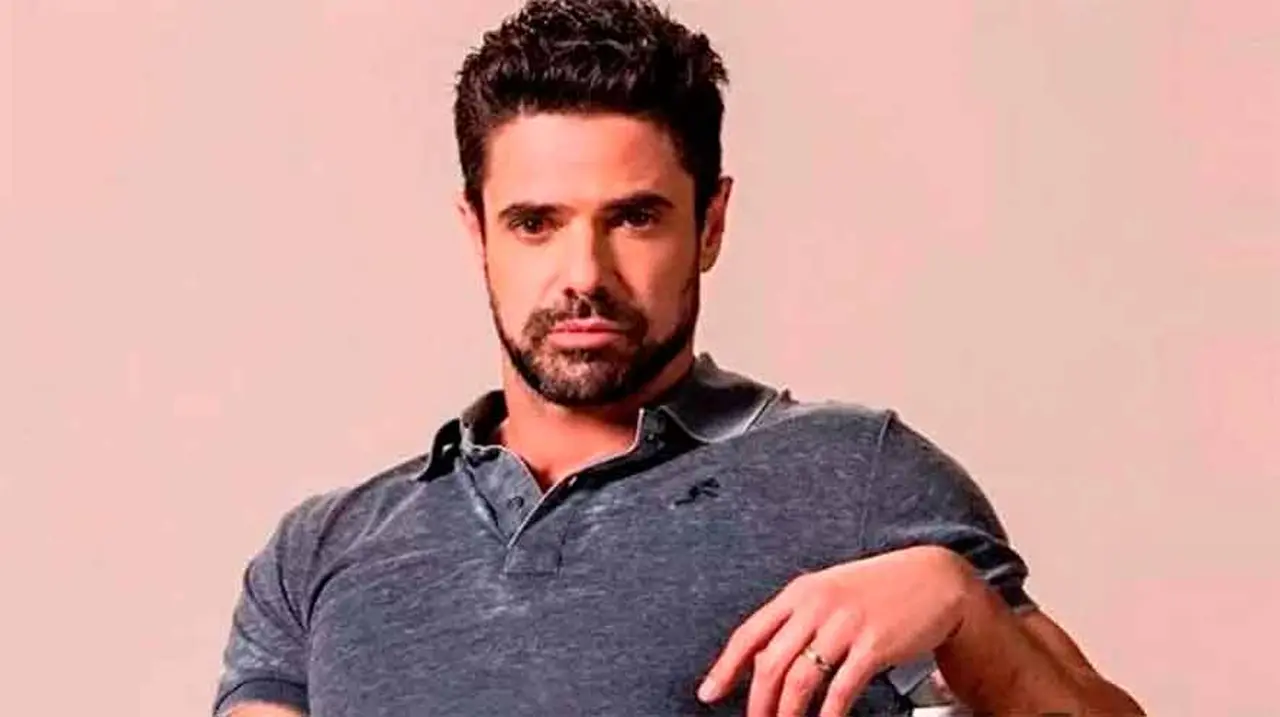 Video: la hilarante reacción de una abuela que busca las fotos íntimas de Luciano Castro