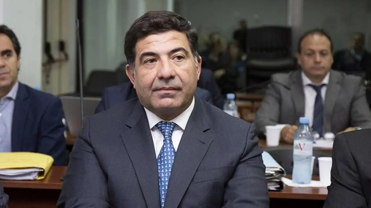 Absolvieron a Echegaray en causa por presunto contrabando de un auto diplomático: AFIP-Aduana no pidió condena