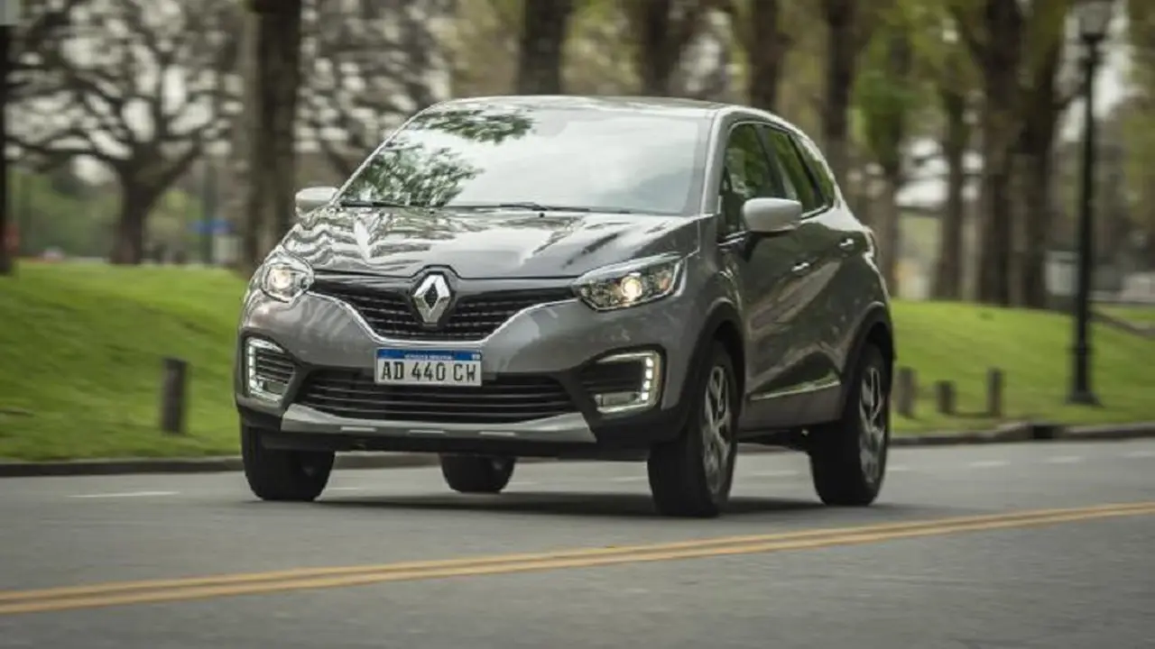 Renault Captur, firme en el top ten de los SUV.
