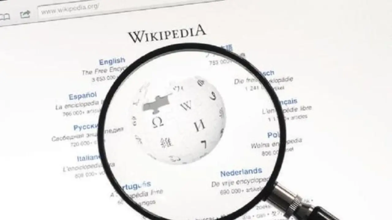 El sistema para "corregir" las "fake news" en Twitter será algo parecido a lo que se aplica ya en la Wikipedia.