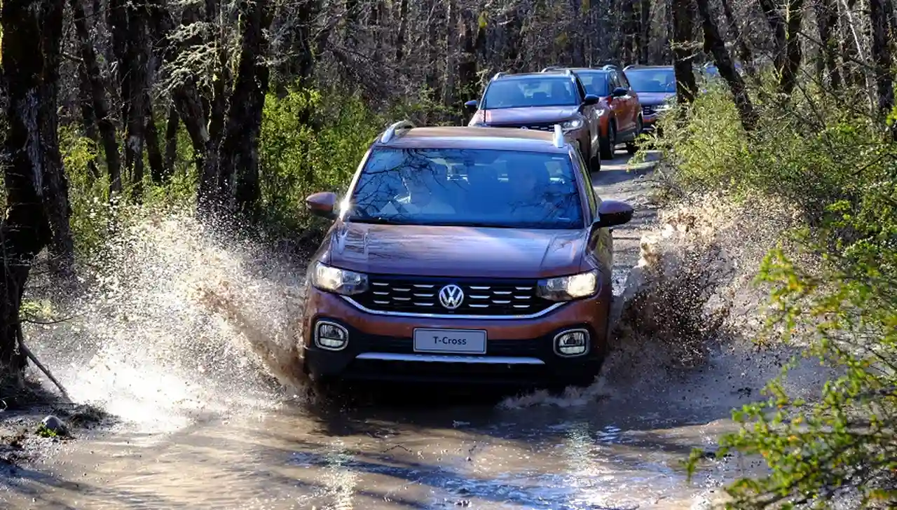 Volkswagen T-Cross en acción.