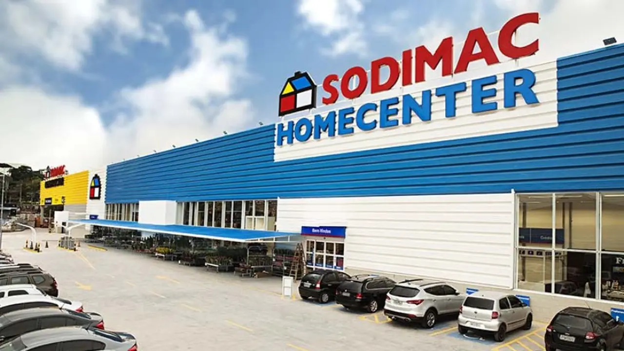 En los locales de Sodimac se pueden encontrar productos de Falabella con gran descuento