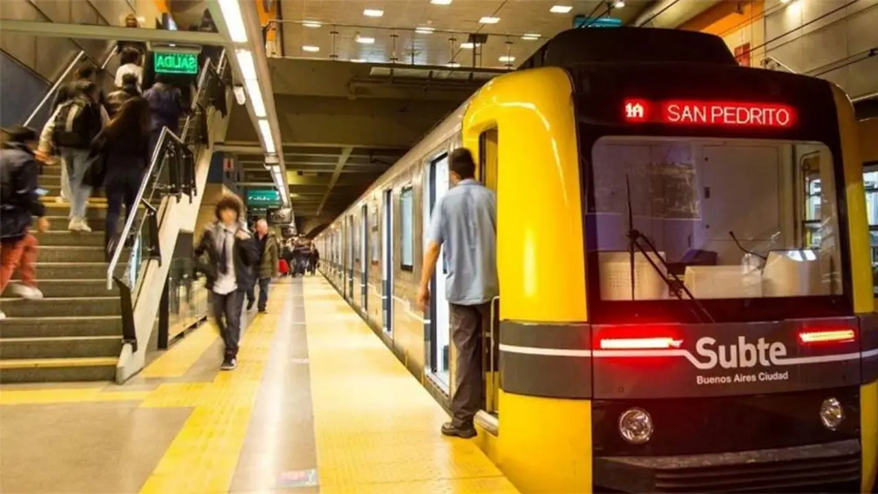 El boleto de subte pasará a costar 125 pesos en los próximos meses.