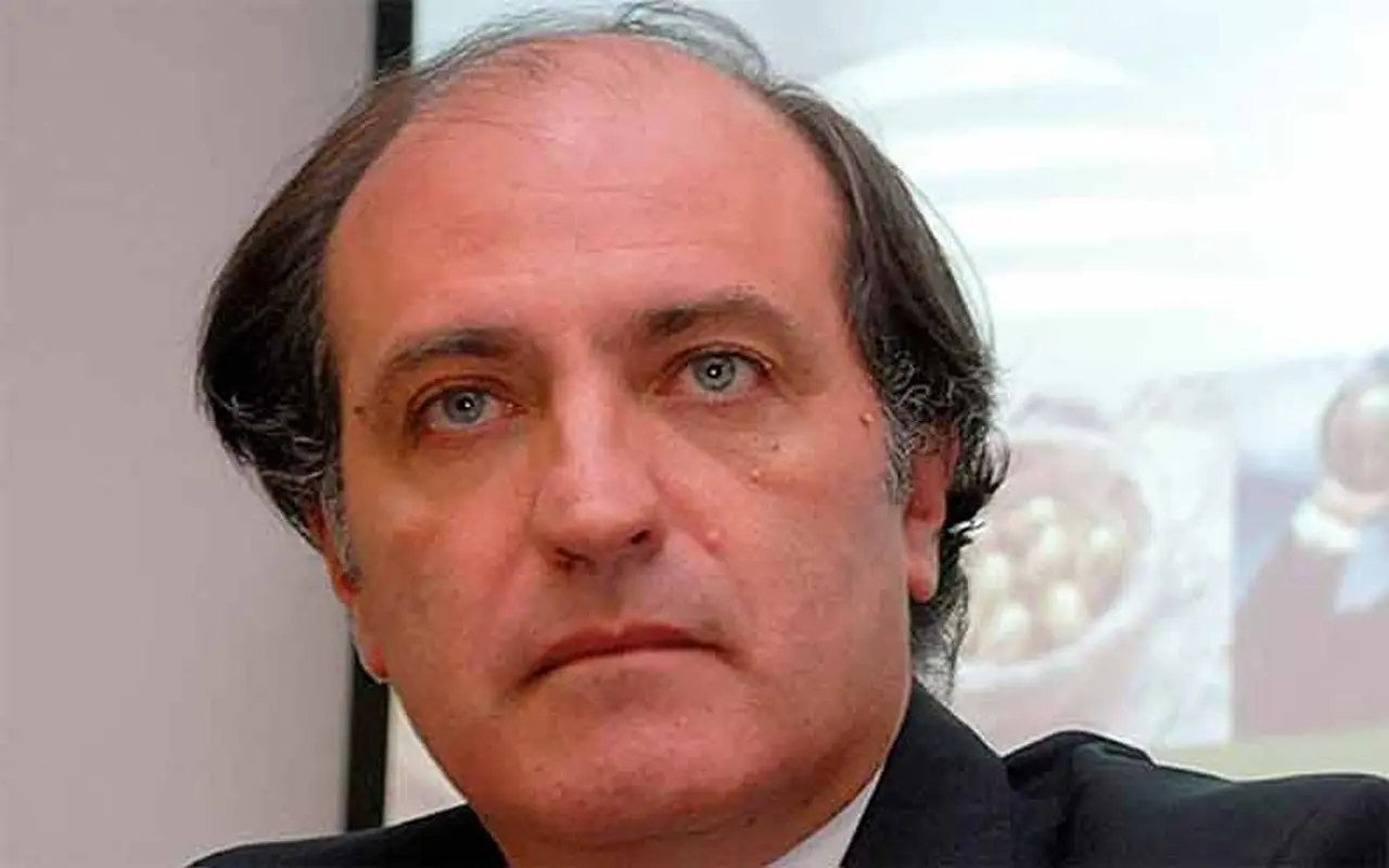 Eduardo Hecker ingresaría al BCRA como director.