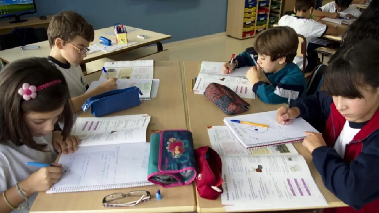 Un simple acertijo matemático para niños que nadie logra resolver es furor en las redes