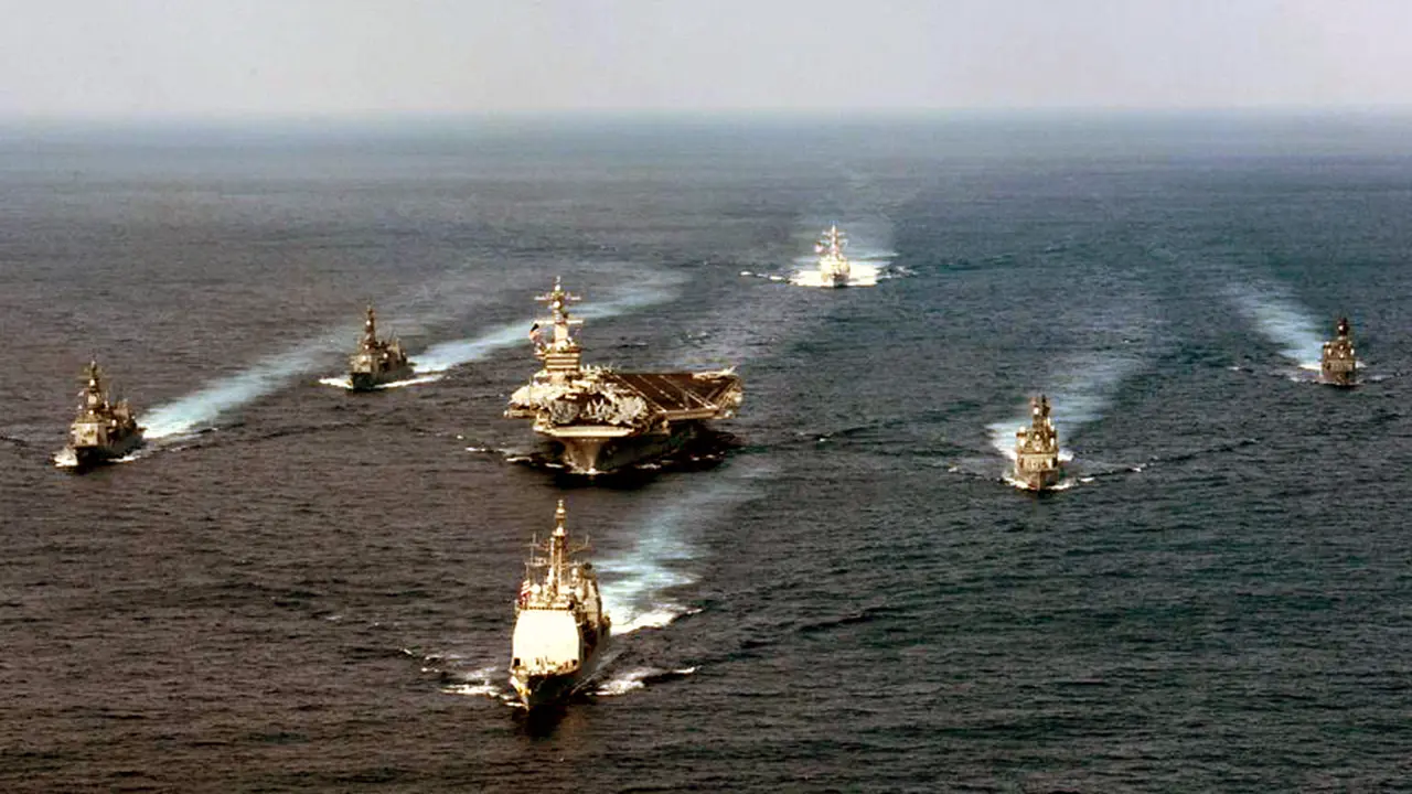 Portaaviones, drones y guerra electrónica: el avanzado arsenal de EE.UU. para atacar Irán