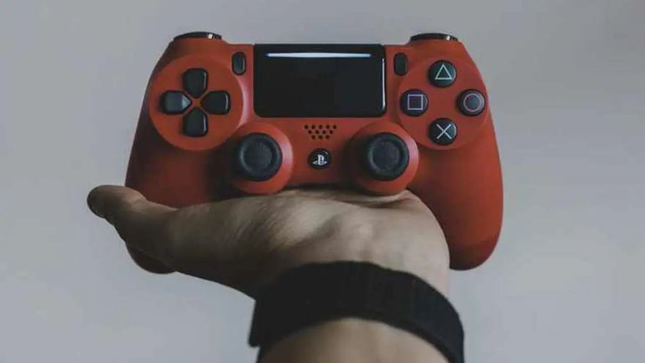El mando DualShock 5 sería similar al de PlayStation 4