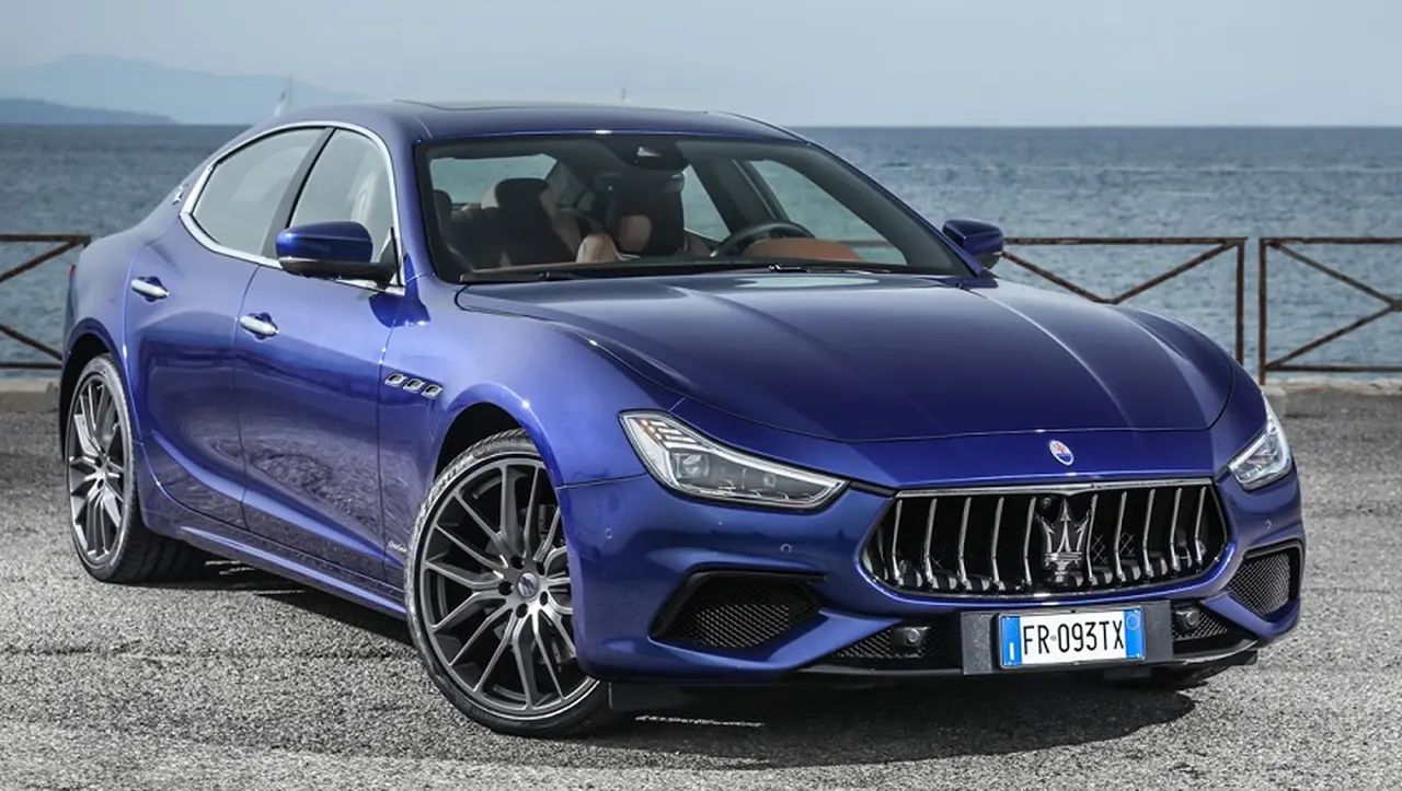 Maserati Ghibli, el auto deportivo que revolucionó el mercado.