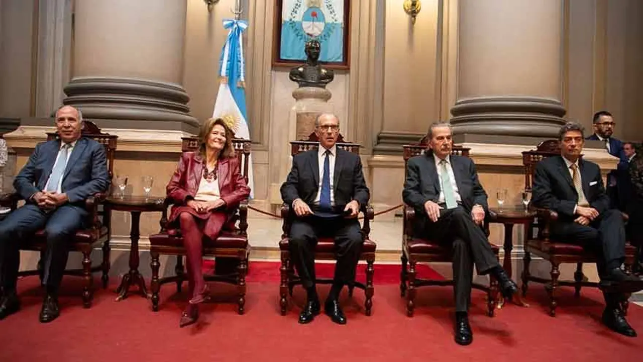 Los ministros de la Corte Suprema