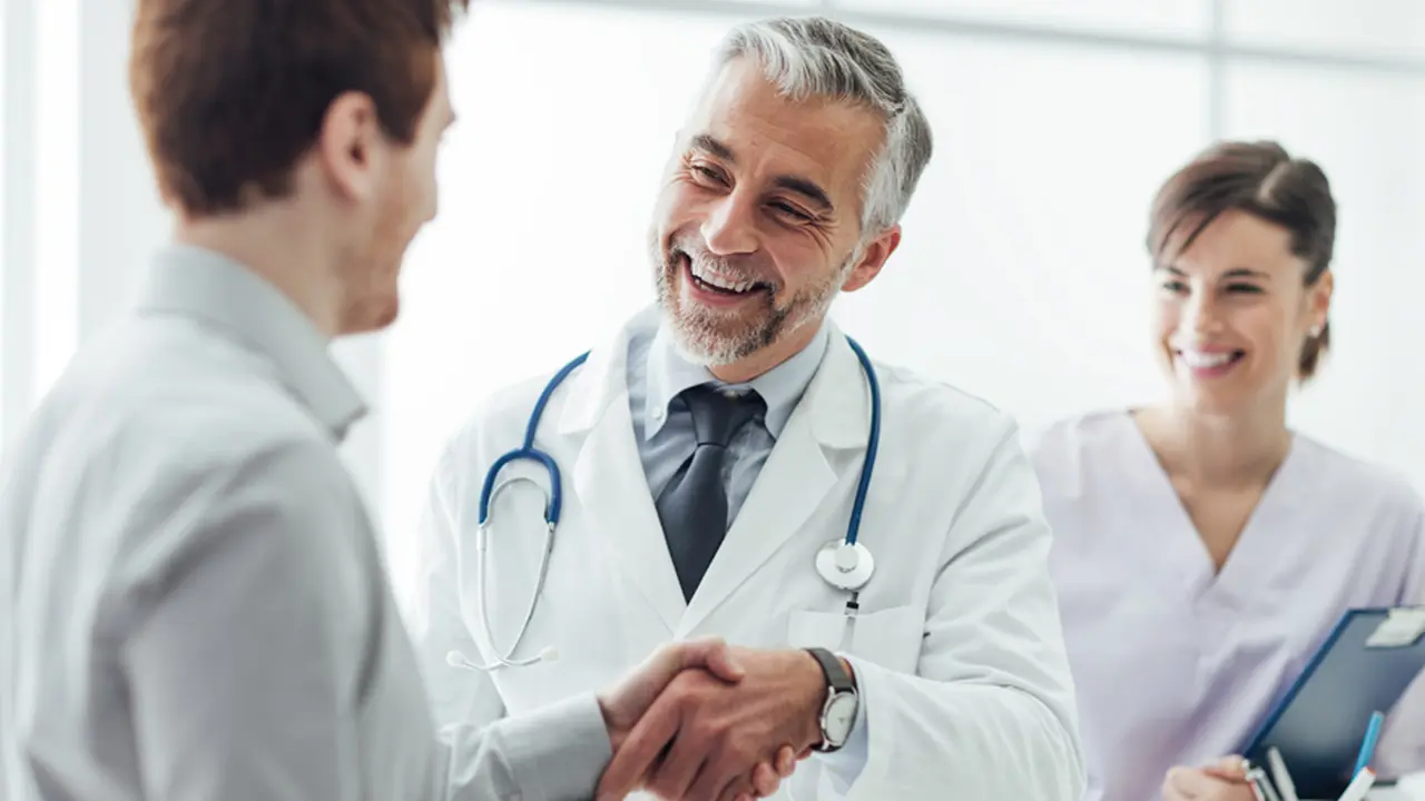 ¿Cuáles son las especialidades médicas mejor pagas?