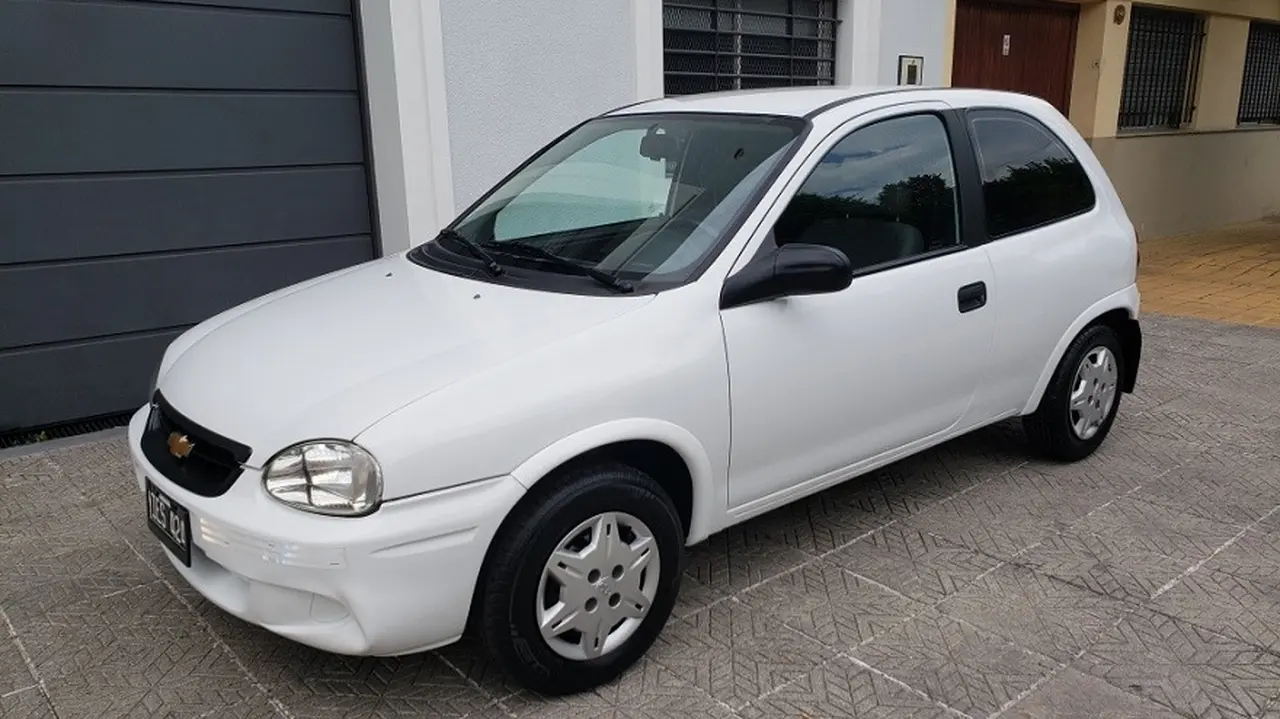 Chevrolet Corsa, un auto usado de precio accesible.