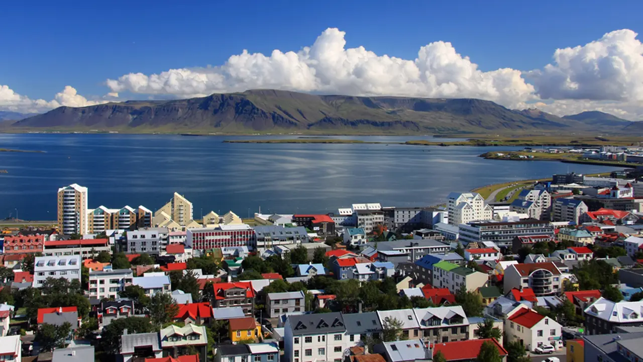 Islandia comenzó a implementar las semanas laborales de 4 días