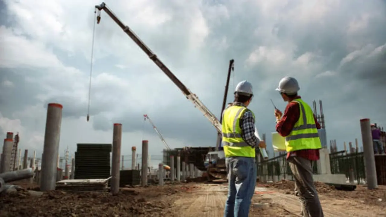 Construcción: algunos estiman que por la baja demanda podría bajar el precio del metro cuadrado.