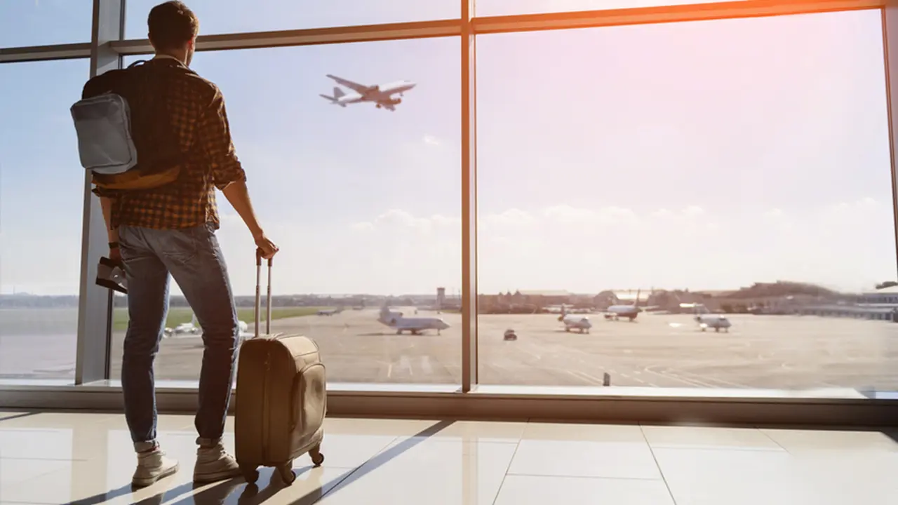 Los argentinos no pierden las esperanzas de viajar y creen que podrán comenzar a hacerlo en cinco o seis meses