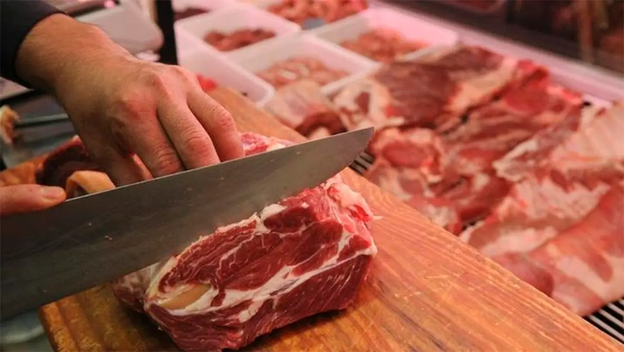El consumo de carne tuvo un retroceso histórico durante 2020 en la Argentina.