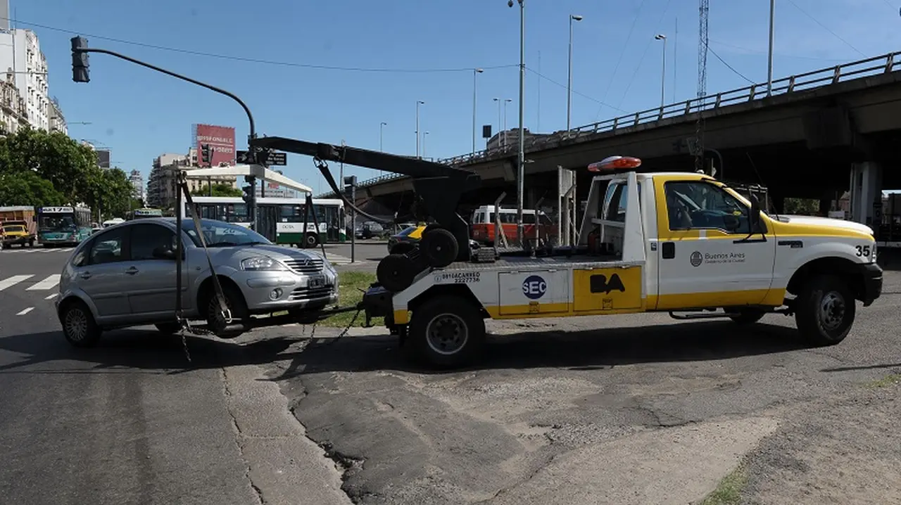 Mal estacionado, la multa más común.