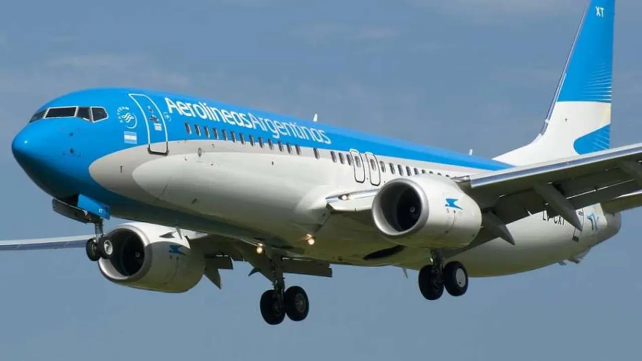 Además de los servicios de repatriación, Aerolíneas Argentinas recurrió a su simulador para mantener a sus pilotos con los permisos activos.