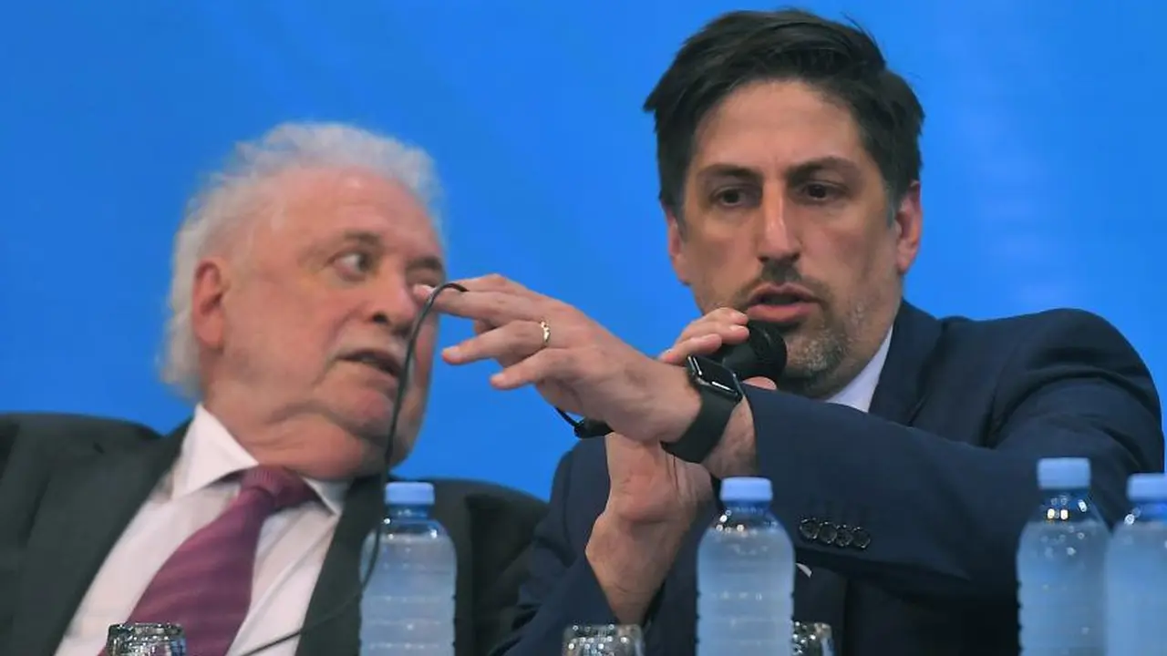 Ministros de Salud y Educación, Ginés González García y Nicoás Trotta, definen cómo serán las vacaciones de invierno 2020