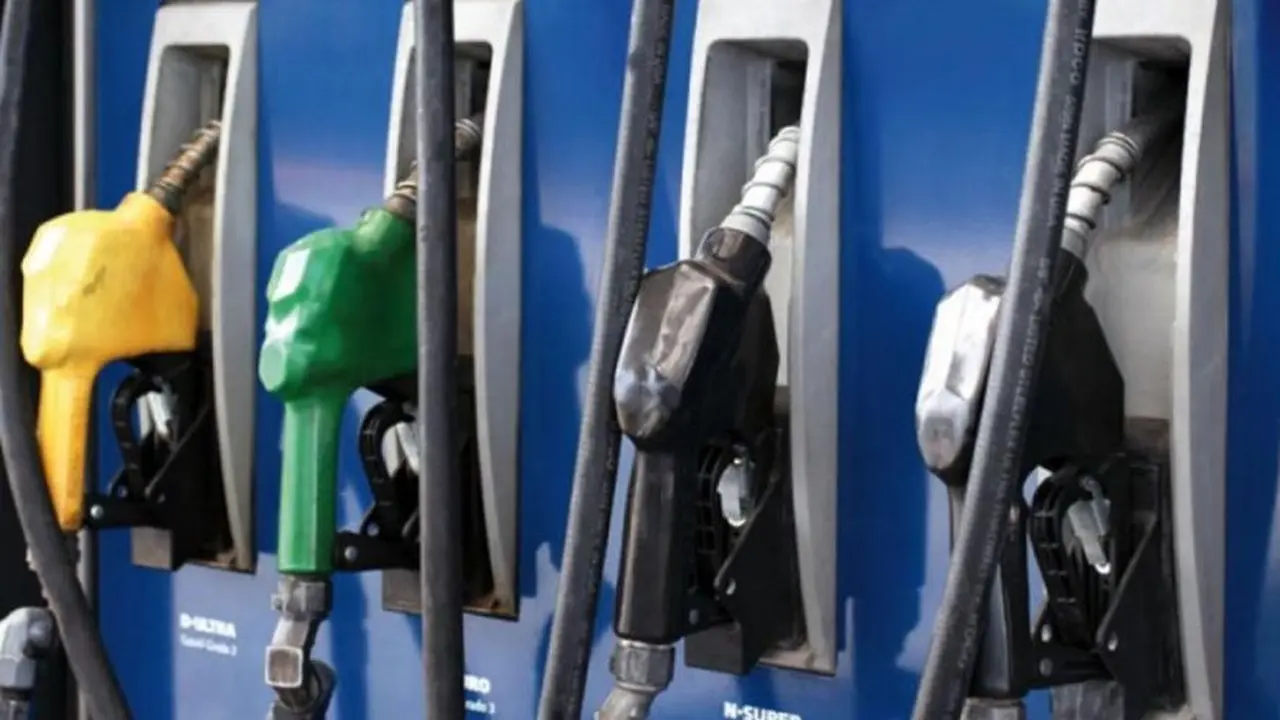 Un vehículo diésel moderno no puede circular con nafta en el tanque.