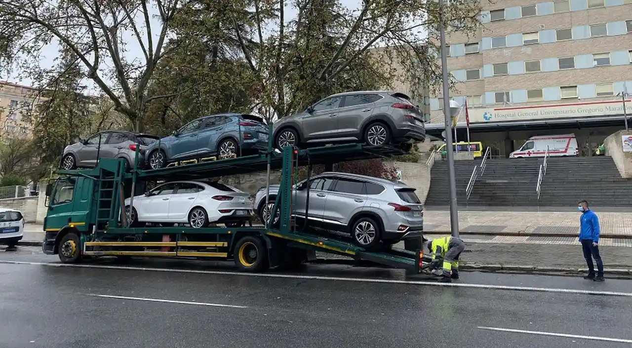Hyundai deja sus vehículos en los hospitales de Madrid.
