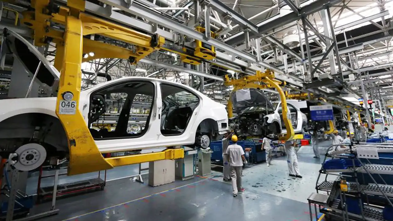Las fábricas de auto, de vuelta al ruedo.