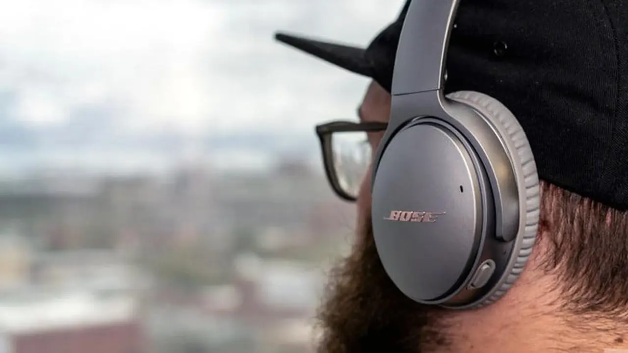 Los auriculares de Bose tiene una diadema muy cómoda.