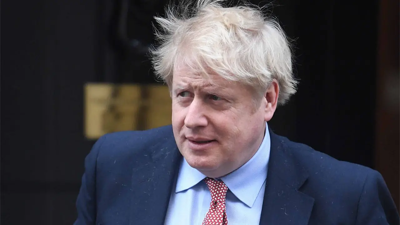 Boris Johnson anunció que reabrirán algunas actividades en el Reino Unido