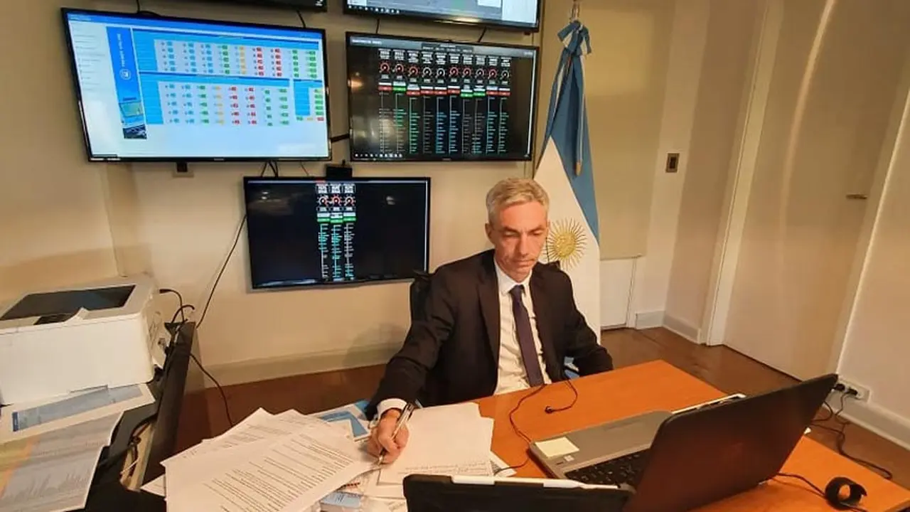 El ministro de Transporte, Mario Meoni, explicó cómo funcionará la tarjeta SUBE en la cuarentena estricta