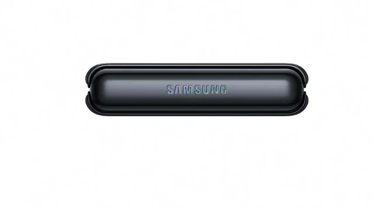 El Samsung Galaxy Z Flip se distingue por una bisagra única.