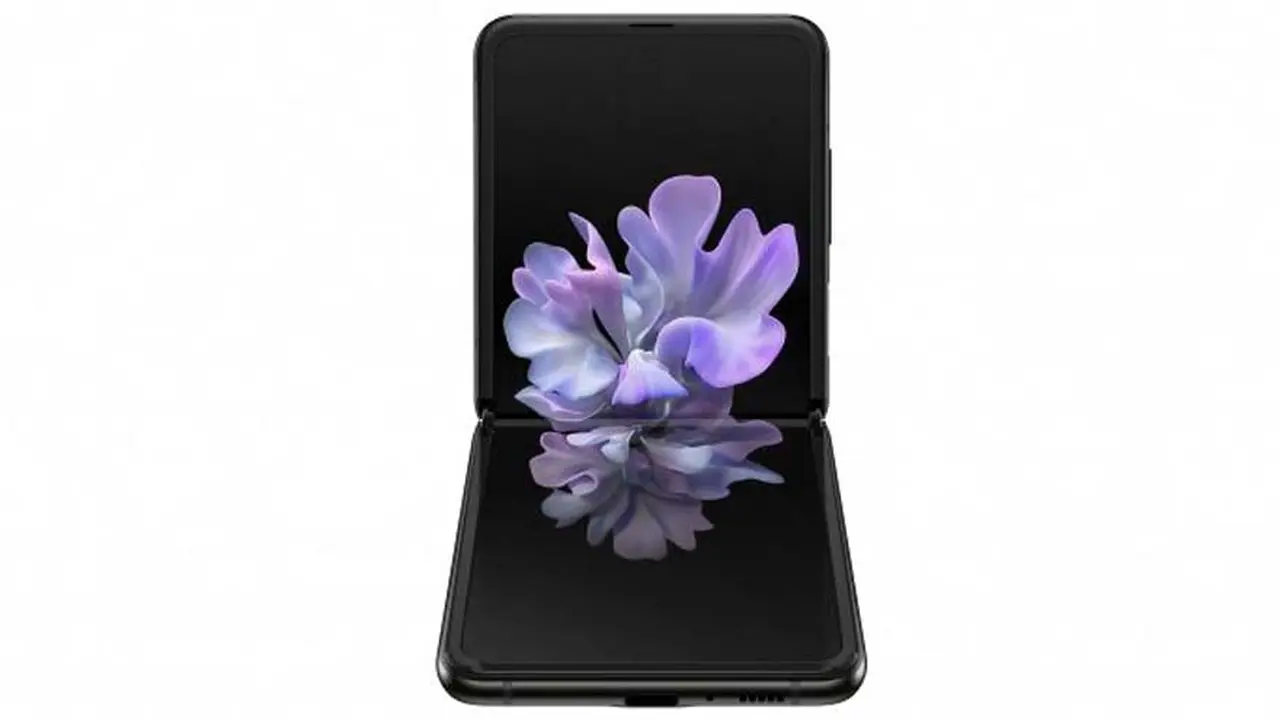 El Samsung Galaxy Z Flip se autosostiene plegado.