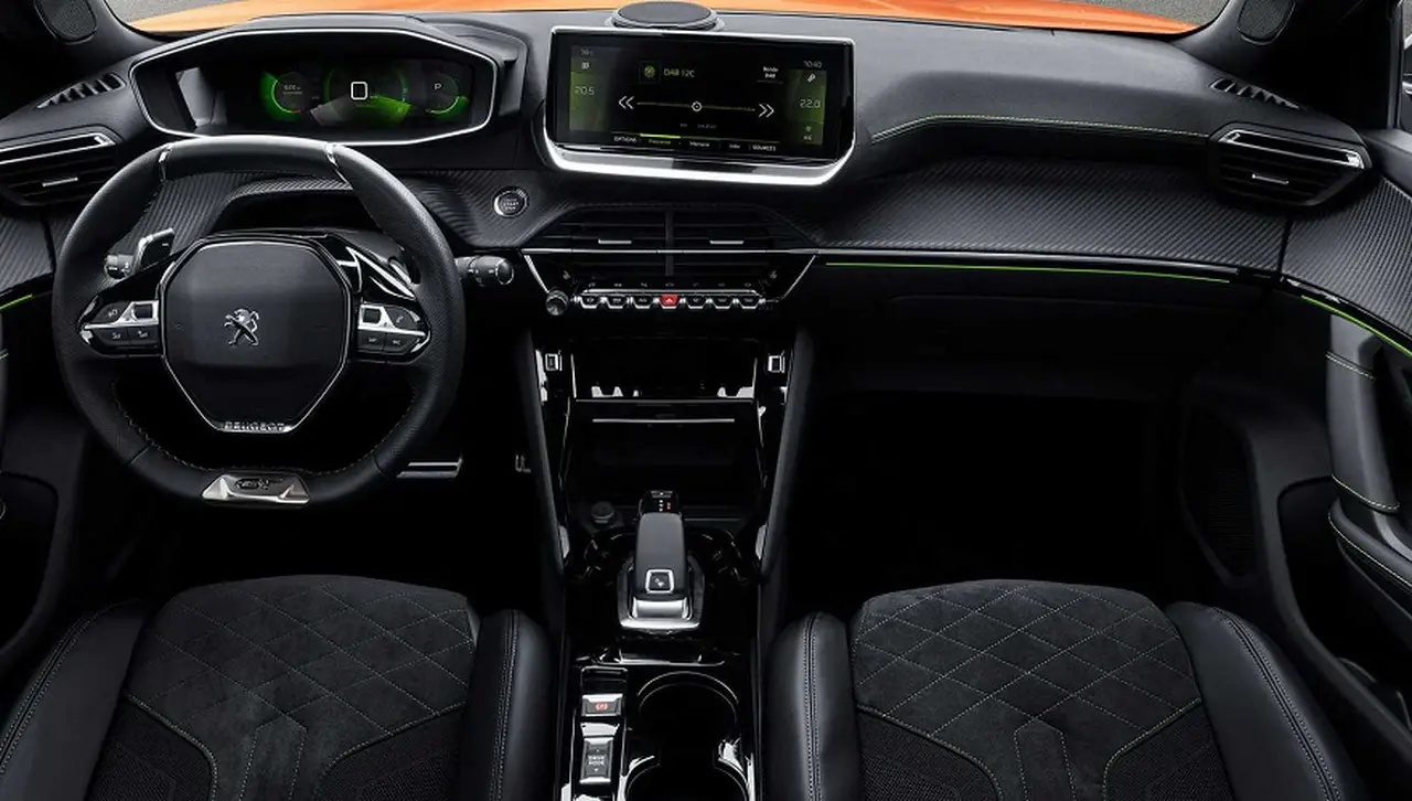 Peugeot 2008, así es por dentro.