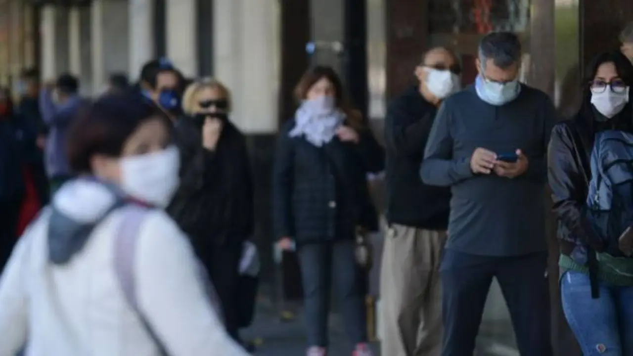 En Argentina todavía es obligatorio el uso de barbijos