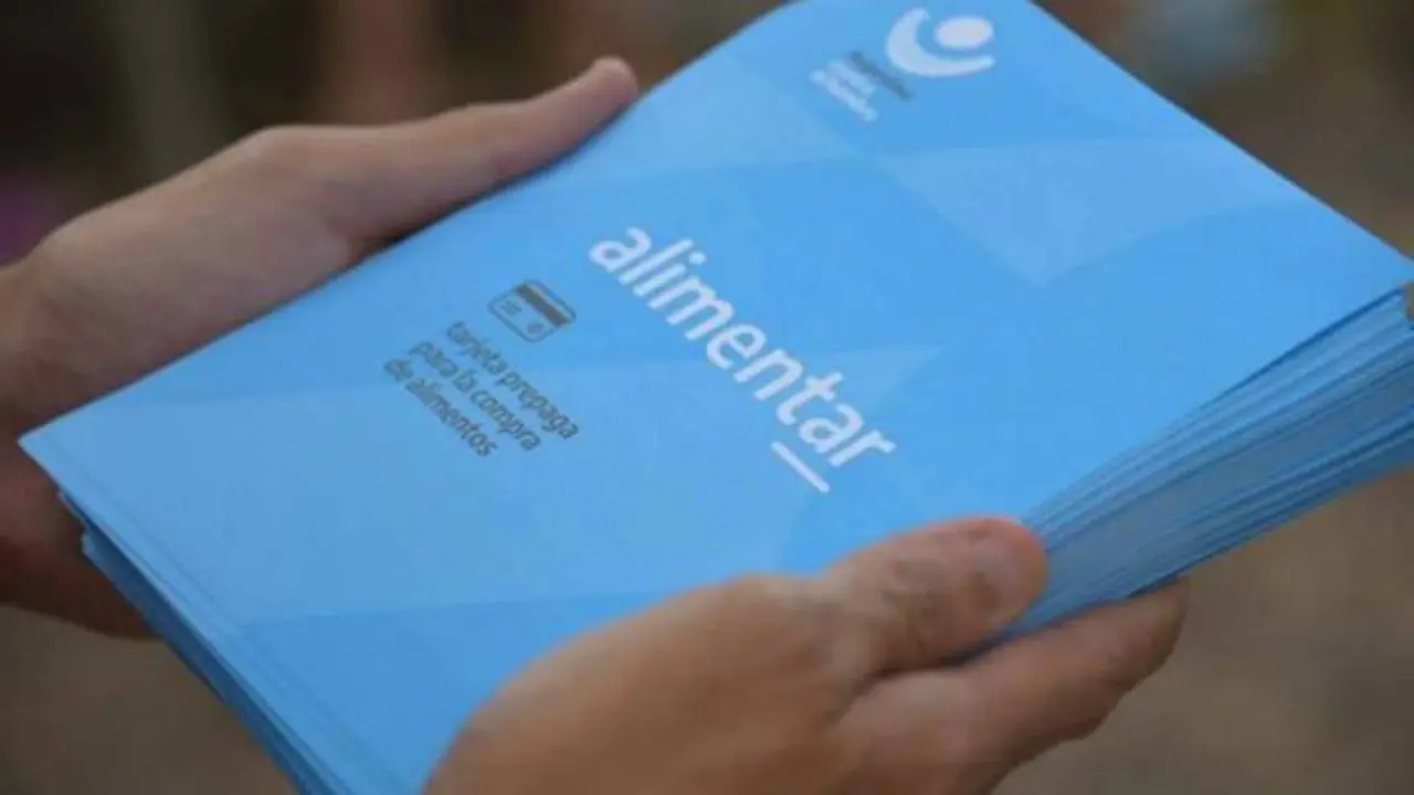 ¿Cómo saber si cobro alimentar con DNI?