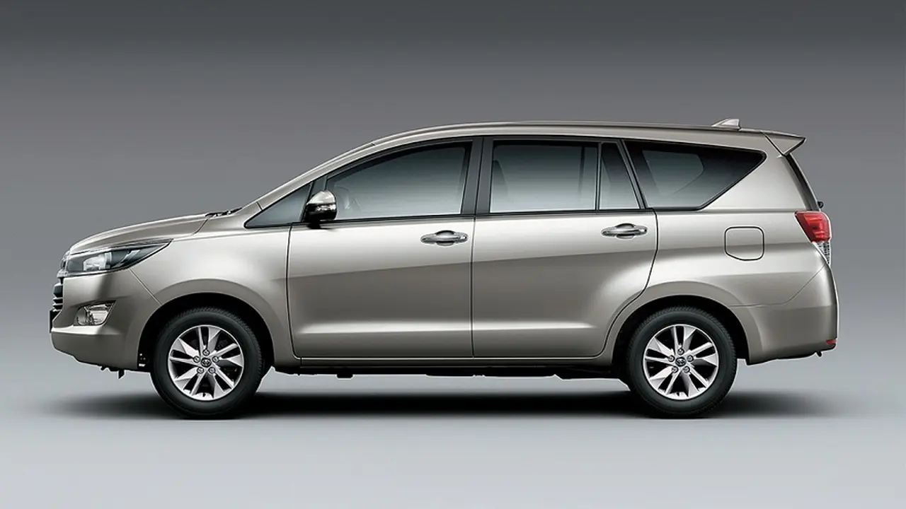 Toyota, la minivan para 7 pasajeros.
