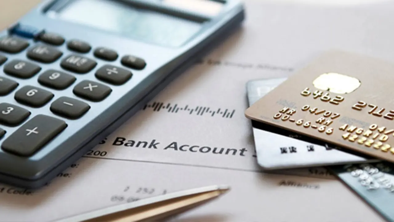Recomiendan comparar la tasa de refinanciar la tarjeta con el resto de las deudas para decidir cuál privilegiar