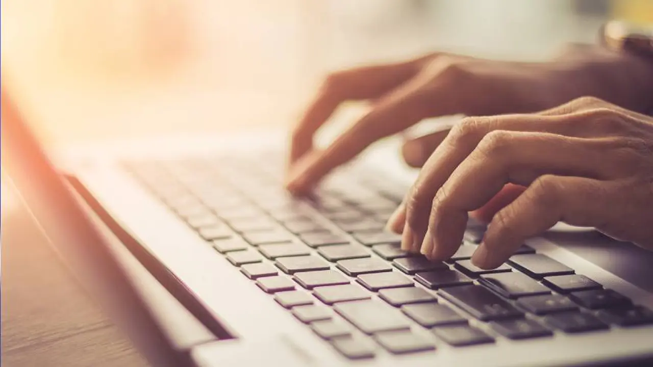 Se puede acortar url desde la computadora para publicar en redes sociales