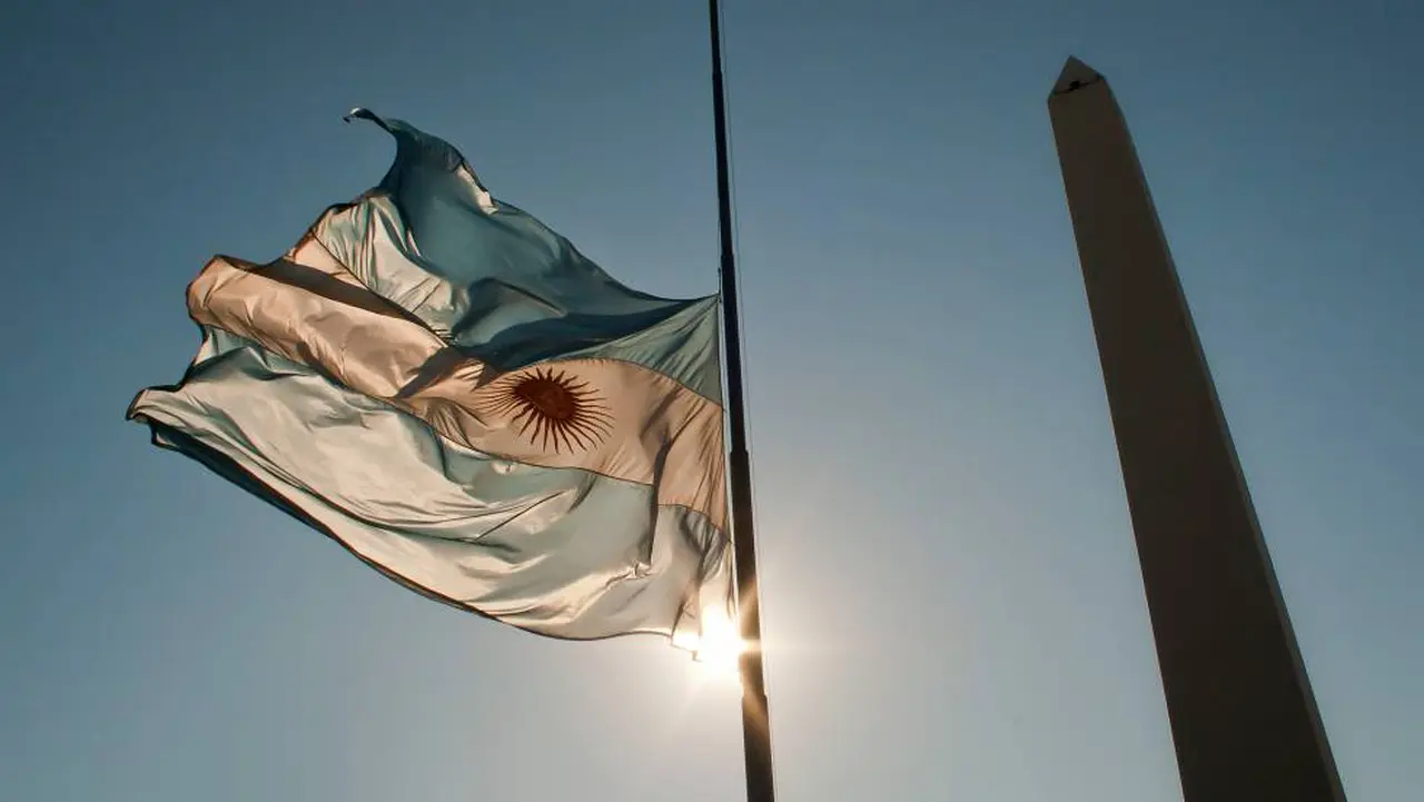 La larga cuaentena provocó una merma en la economía argentina, dice The Telegraph