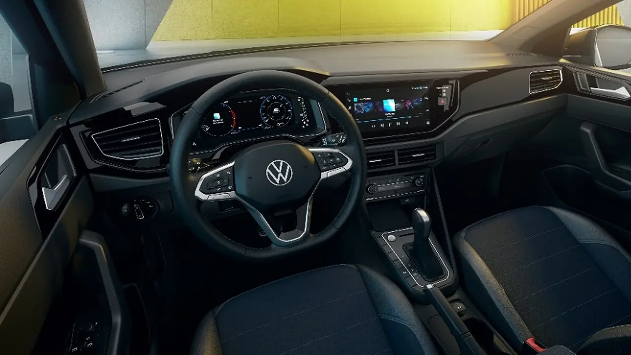 El interior del VW Nivus, bien tecnológico.