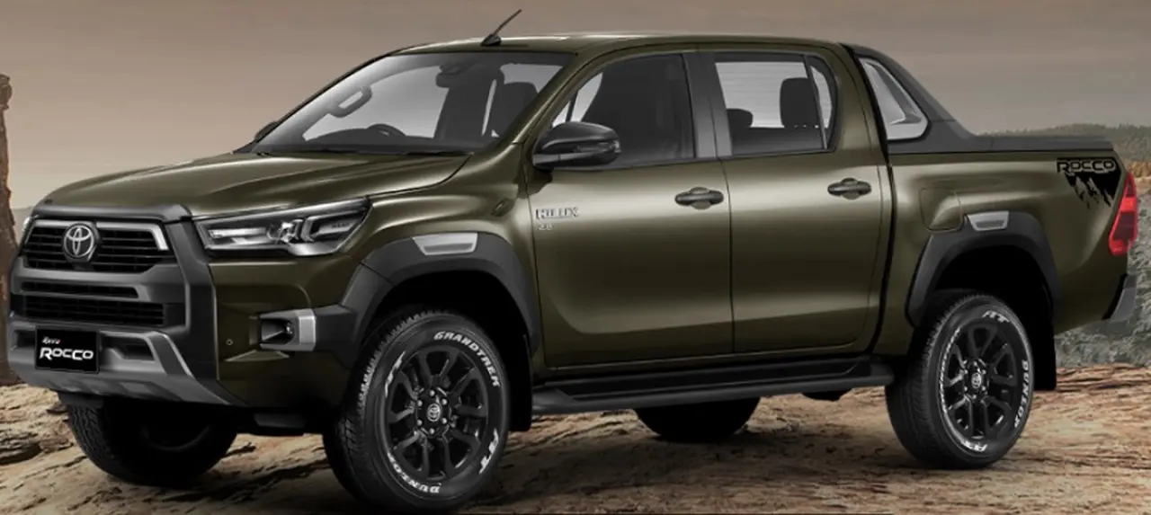 Toyota Hilux, con nuevo frontal.