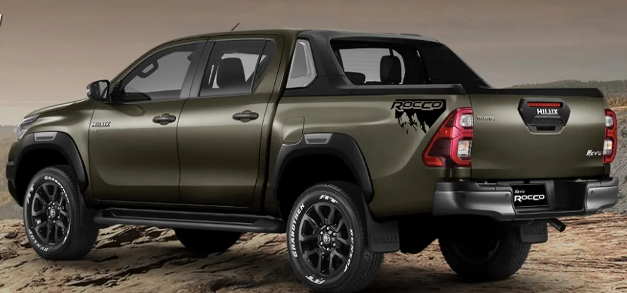 Así es la nueva Hilux de atras.