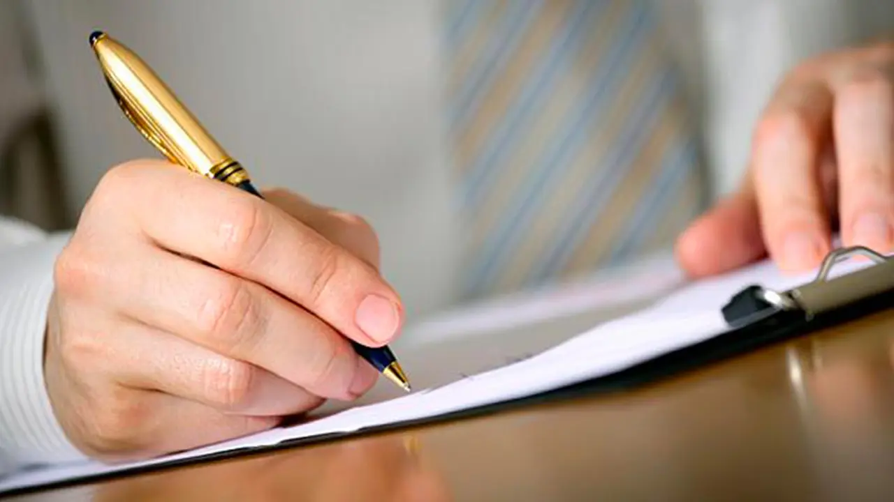 Los acuerdos para desempeñar esta modalidad deberán concretarse por escrito