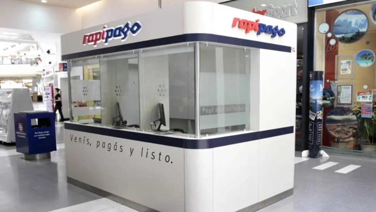 Rapipago es una de las cadenas que se encuentra abierta en medio de la pandemia
