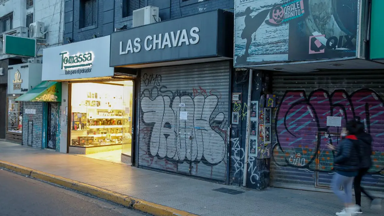 Las ventas cayeron un 48% frente a marzo