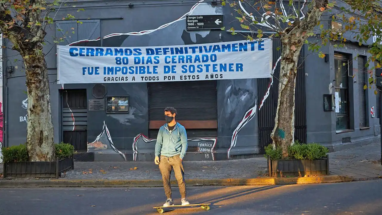 Desde que se impuso el aislamiento por la llegada del Covid-19, cerraron de forma definitiva unos 24.000 puntos comerciales en el ámbito porteño.