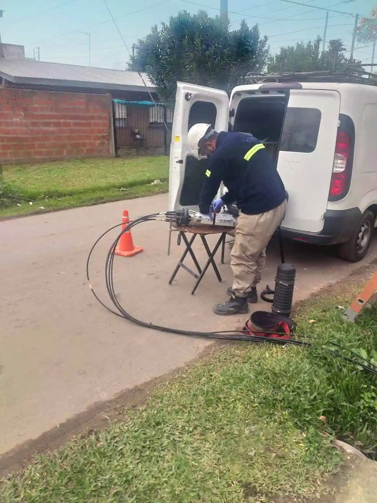 La conectividad en las villas se convirtió en una prioridad tal como el resto de los servicios públicos