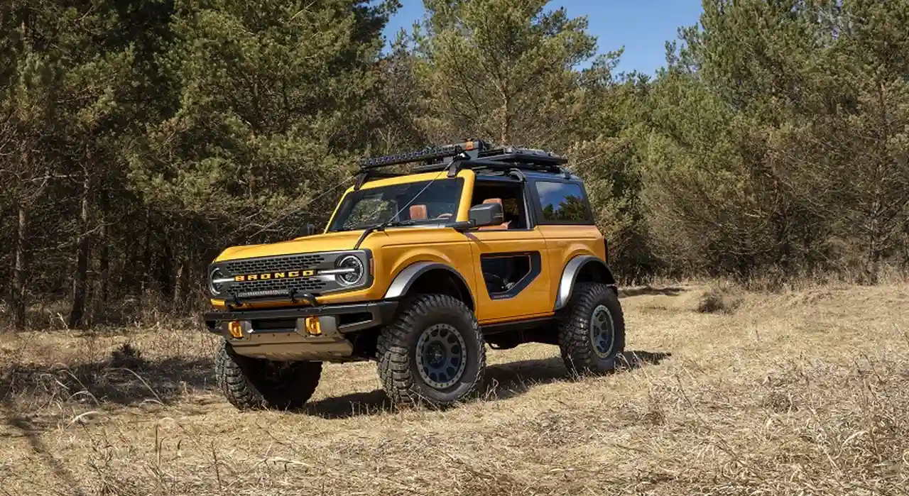Ford Bronco, llega en 2021.